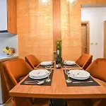 Apartman Central Lux U Vili Pekovic Green