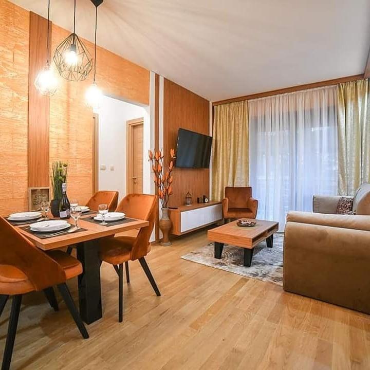 Lux U Pekovic * Zlatibor